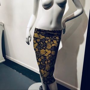 LULAROE ‘Cassie’ Green/Blk Floral Pencil Skirt M